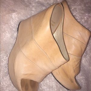 Size 11N Stuart Weitzman wedge